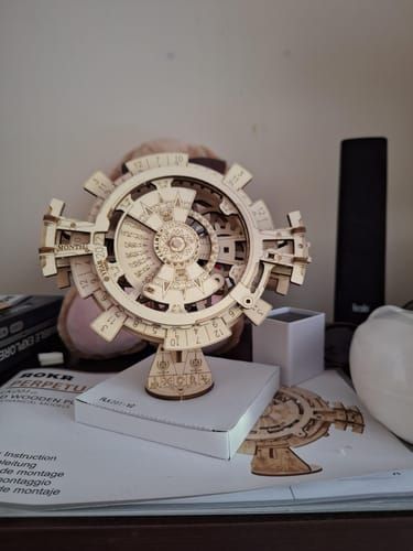 Photo du montage partagée : Puzzle 3D calendrier perpétuel