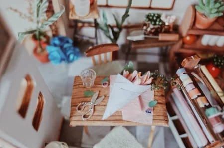 Photo du montage partagée : Maquette en bois boutique de fleurs miniature