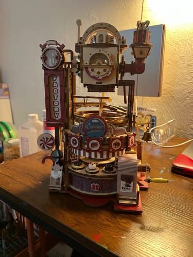 Photo du montage partagée : Puzzle 3D usine de chocolat marbre