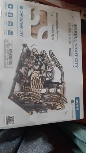 Photo du montage partagée : Puzzle 3D Ville de Nuit en Marbre