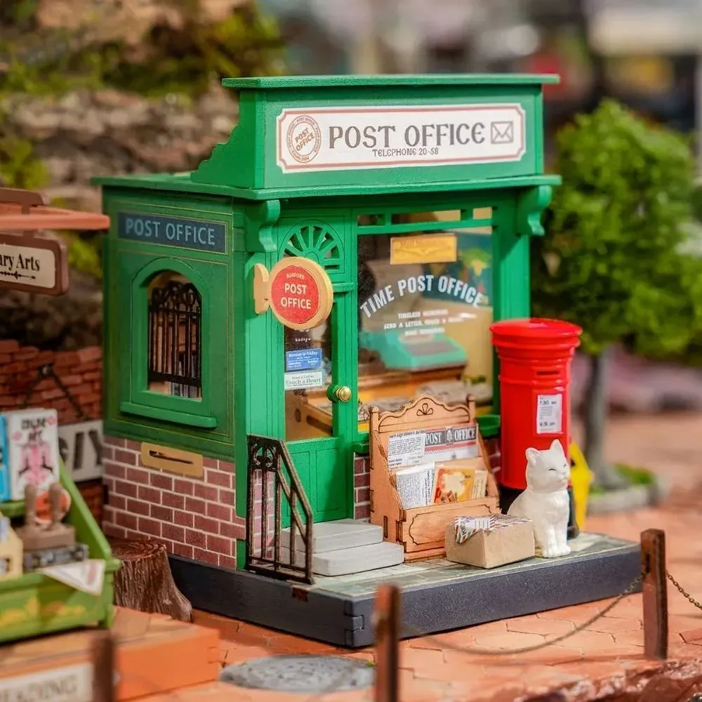 Maquette en bois maison miniature bureau de poste