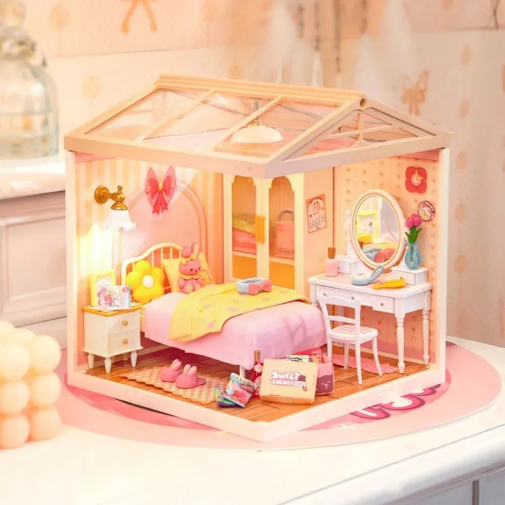 Maquette en bois chambre rose miniature : vue 3