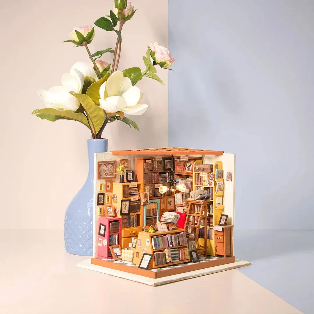 Maquette en bois maison miniature d'étude