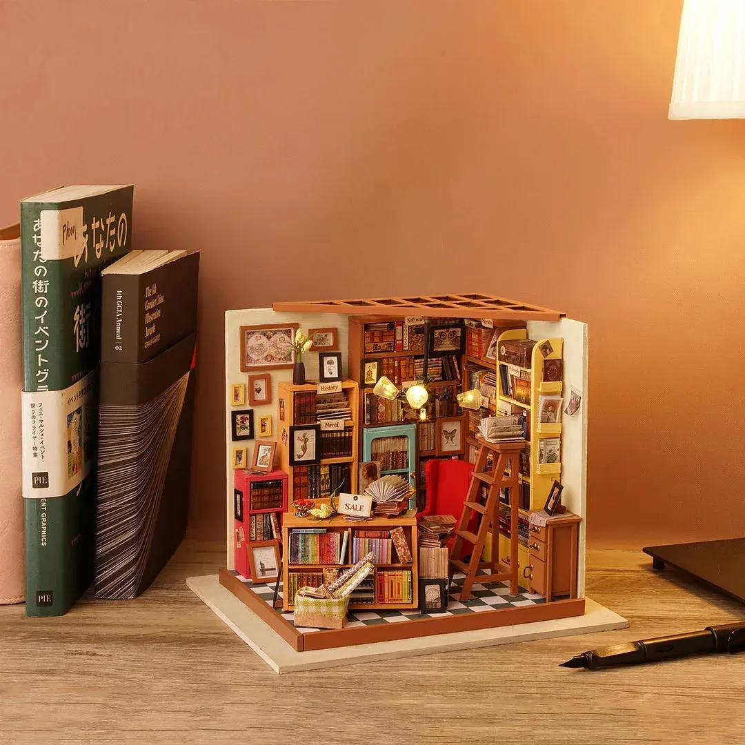 Maquette en bois maison miniature d'étude : vue 2